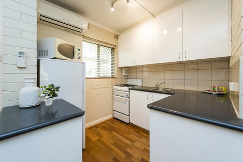 Rosalie 13 - Accommodation Gold Coast 2