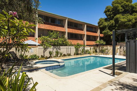 Rosalie 13 - Accommodation Gold Coast 0