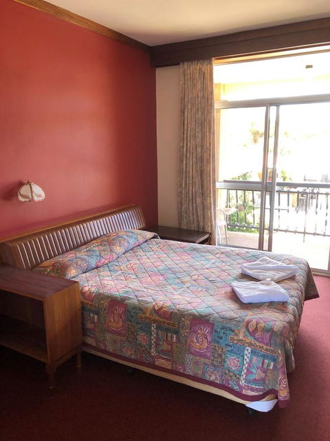 Kambalda Hotel - Accommodation Gold Coast 12