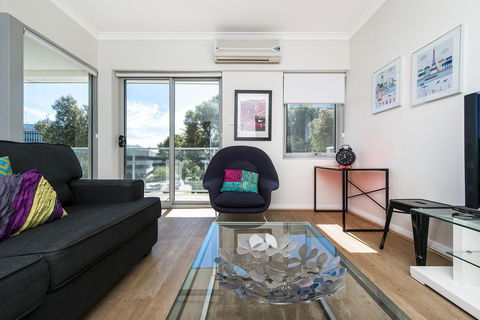 Hay WP - Accommodation Gold Coast 10