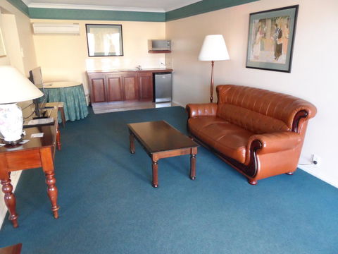 Clifton Motel & Grittleton Lodge - Gold Coast 4U 25