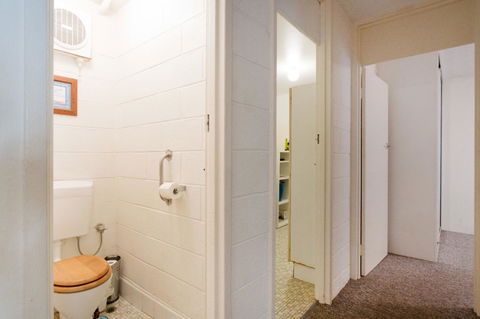 Retro Central Claremont Oasis - Accommodation Gold Coast 9