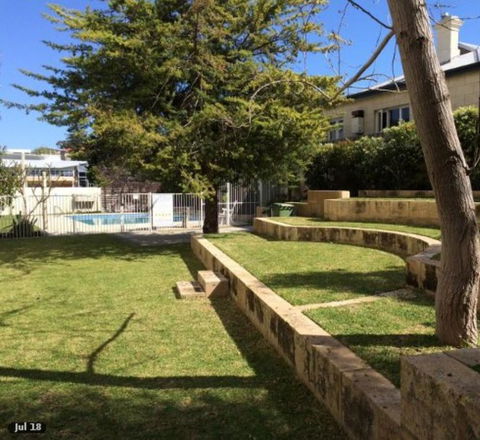 Retro Central Claremont Oasis - Accommodation Gold Coast 13