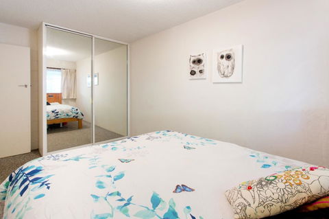 Retro Central Claremont Oasis - Accommodation Gold Coast 12