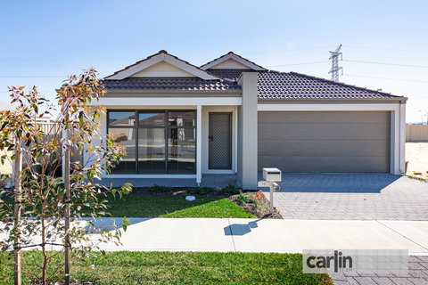 The Kingsleyâ€™s Place â€“ Piara Waters - Accommodation Gold Coast 0