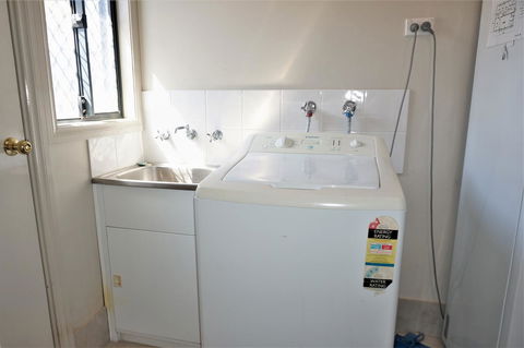 9 Krait Street - Perfect For Large Groups Or Families Alike - Gold Coast 4U 16