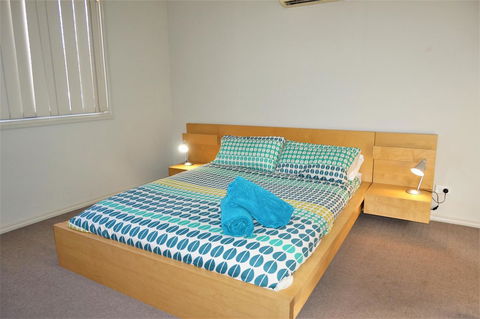 9 Krait Street - Perfect For Large Groups Or Families Alike - Gold Coast 4U 13