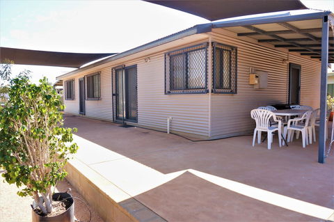9 Krait Street - Perfect For Large Groups Or Families Alike - Gold Coast 4U 18