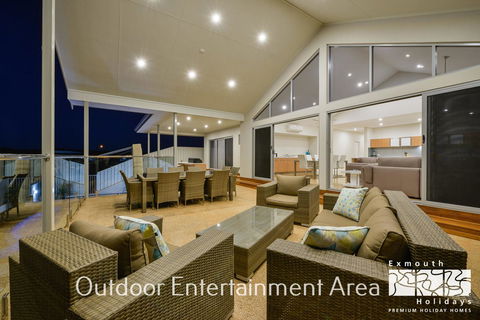 27 Kestrel Place - With Pool And Jetty - Gold Coast 4U 17