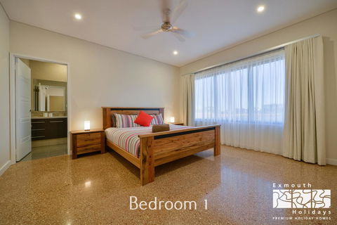 27 Kestrel Place - With Pool And Jetty - Gold Coast 4U 7