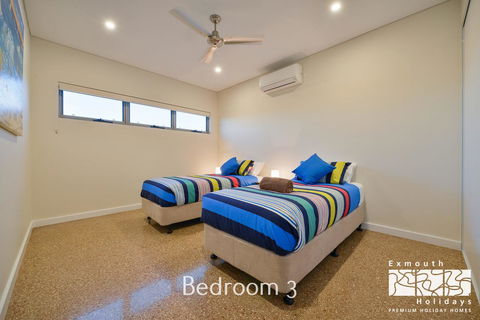 27 Kestrel Place - With Pool And Jetty - Gold Coast 4U 11