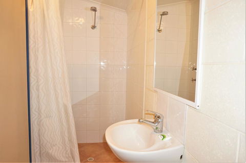 Osprey Holiday Village Unit 102 - Gold Coast 4U 12