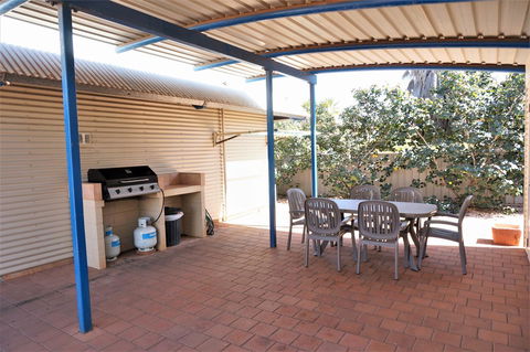 Osprey Holiday Village Unit 102 - Gold Coast 4U 14