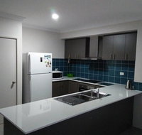 Near Train Station - Accommodation Gold Coast