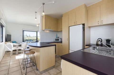 Cottesloe Marine Apartment - Executive Escapes - Gold Coast 4U 10