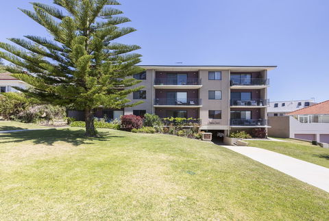 Cottesloe Marine Apartment - Executive Escapes - Gold Coast 4U 18