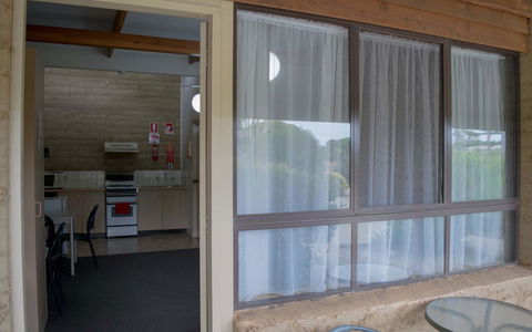 Hopetoun Motel & Chalet Village - 1 Gold Coast 22