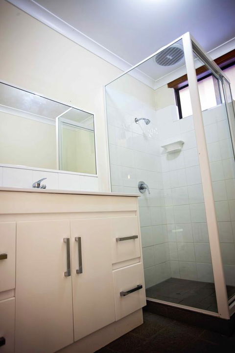Hopetoun Motel & Chalet Village - 1 Gold Coast 43