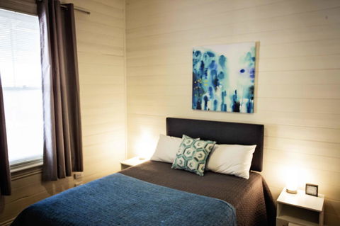 Hopetoun Motel & Chalet Village - 1 Gold Coast 24