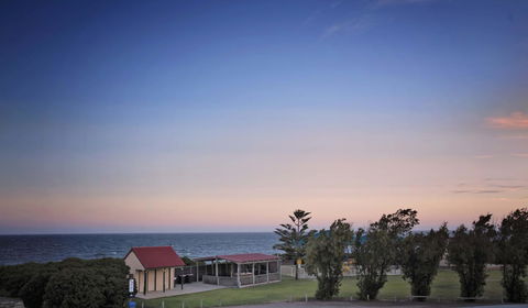 Hopetoun Motel & Chalet Village - 1 Gold Coast 34