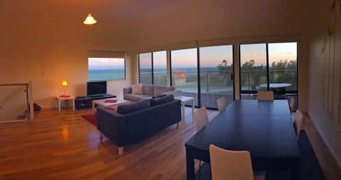 Hopetoun Motel & Chalet Village - 1 Gold Coast 10
