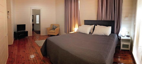 Hopetoun Motel & Chalet Village - 1 Gold Coast 11
