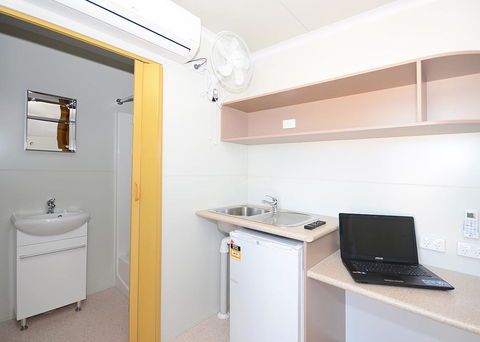 Meekatharra Accommodation Centre - Accommodation Gold Coast 9