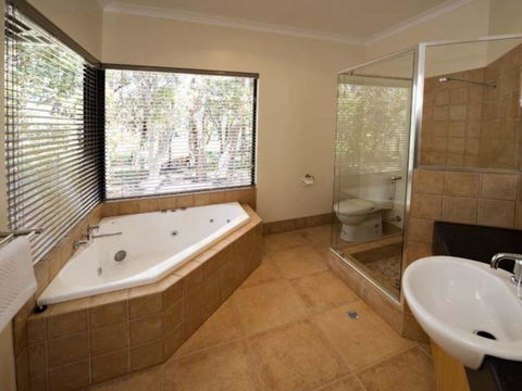 Kanga View - Margaret River - Gold Coast 4U 9