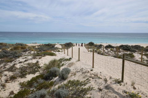 West Beach Lagoon 221 - Stylish Apartment! - Gold Coast 4U 25