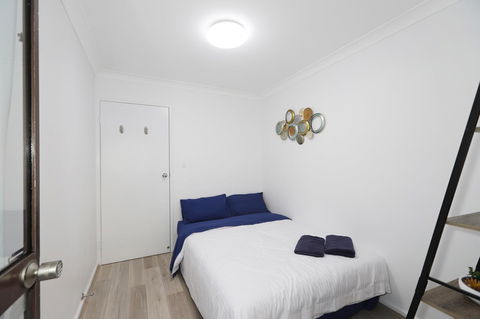 West Beach Lagoon 221 - Stylish Apartment! - Gold Coast 4U 3