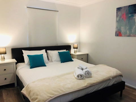 West Beach Lagoon 221 - Stylish Apartment! - Gold Coast 4U 4