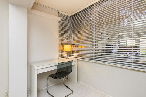 Townshend Rd - Accommodation Gold Coast 9