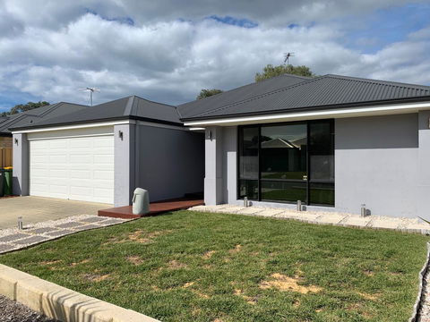 The CÃ©ad MÃ­le FÃ¡ilte Busselton - 1 Gold Coast 5