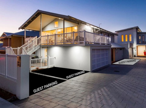 North Beach BnB - Accommodation Gold Coast 3