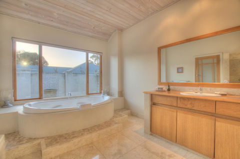 Moana Spa Villas - Prime Yallingup Location - Accommodation Gold Coast 17