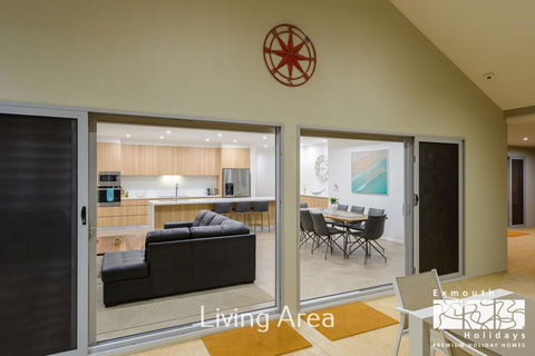20 Madaffari Drive - Gold Coast 4U 7