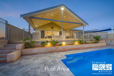 20 Madaffari Drive - Gold Coast 4U 0