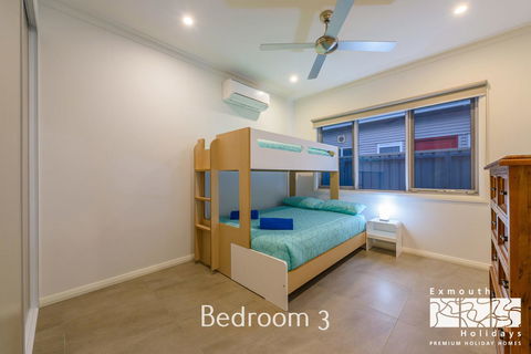 20 Madaffari Drive - Gold Coast 4U 13