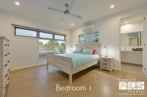 20 Madaffari Drive - Gold Coast 4U 8