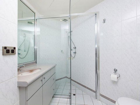 Beachfront Penthouse & Huge Terrace - Gold Coast 4U 11
