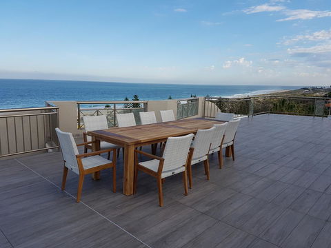 Beachfront Penthouse & Huge Terrace - Gold Coast 4U 2