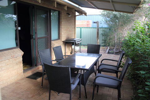 Kestrel Chalets - Gold Coast 4U 11