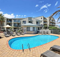 Scarborough Beach Front Resort - Shell Seven - Gold Coast 4U