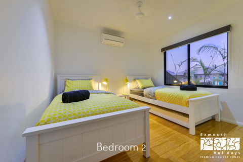 8 Kestrel Place - PRIVATE JETTY & POOL - Gold Coast 4U 10