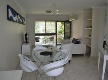 Forrest Street - Gold Coast 4U 1