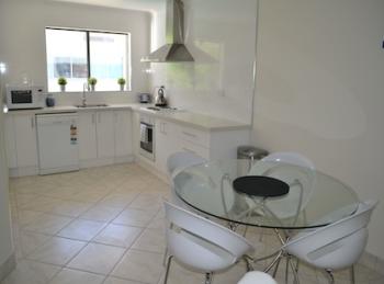 Forrest Street - Gold Coast 4U 3