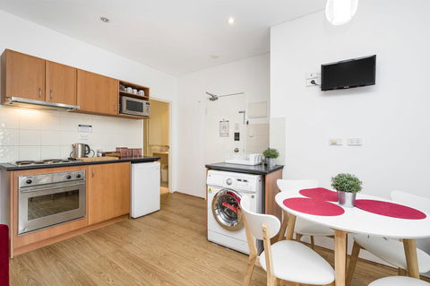 405 Perth City Escape - Gold Coast 4U 11
