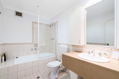 405 Perth City Escape - Gold Coast 4U 3