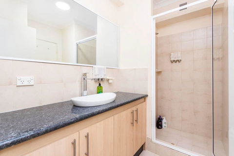 405 Perth City Escape - Gold Coast 4U 36