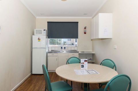 Scarborough Apartments - Gold Coast 4U 1